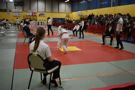 L Aindépendant Vonnas Quand le gymnase communautaire devient dojo