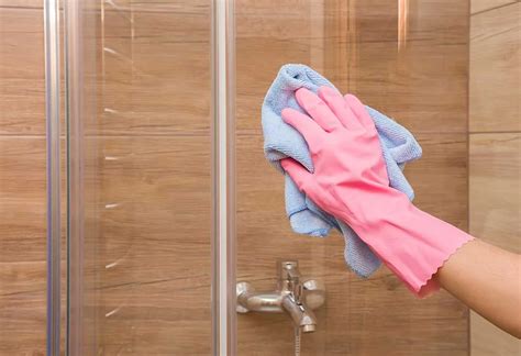 How To Clean Shower Doors With Wd40 Sparkle And Shine