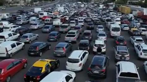 Corte En La Autopista Buenos Aires La Plata Los Vecinos Protestan Por