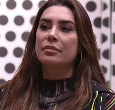 Naiara Azevedo ameaça deixar o BBB22 após formação do primeiro paredão