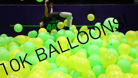 10,000 BALLOONS IN A TRAMPOLINE PARK!!! - YouTube