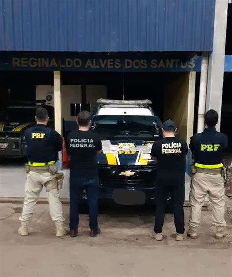 Pf Realiza Pris O Em Flagrante Por Transporte De Drogas Em Nibus