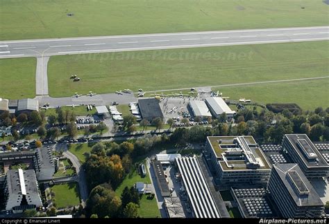 Airport Overview Airport Overview Overall View At Innsbruck Photo