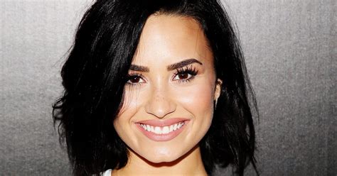 Demi Lovato Hair Red Carpet Styles Over The Years
