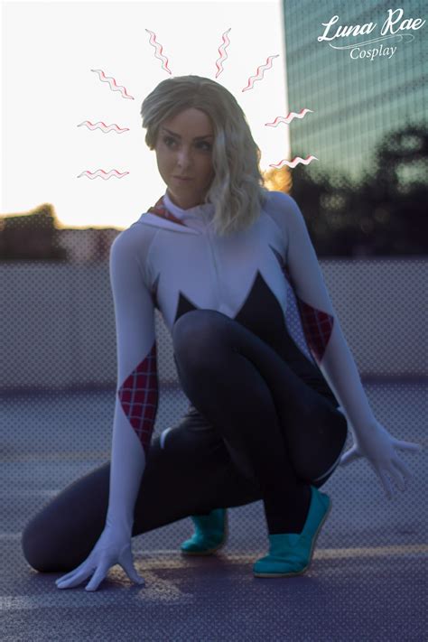 Into The Spider Verse Spider Gwen By Lunaraecosplay [self] R Spidergwen