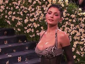 E Live From The Red Carpet Nude Scenes Aznude