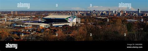 leeds united football ground  leeds city centre   distance