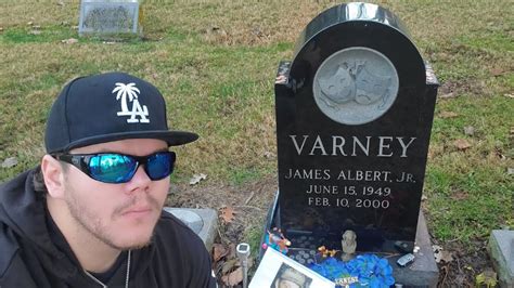 Visiting The Grave Of Jim Varney Aka Ernest P Worrell At Lexington