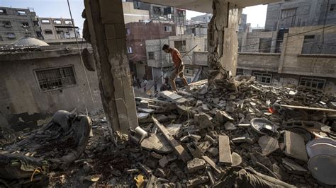 Al menos 13 personas mueren en un bombardeo israelí cerca del hospital