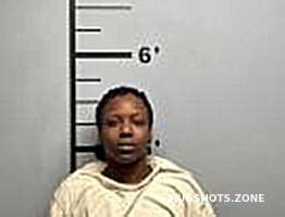 BENTON JAMESHA 11 22 2023 Benton County Mugshots Zone