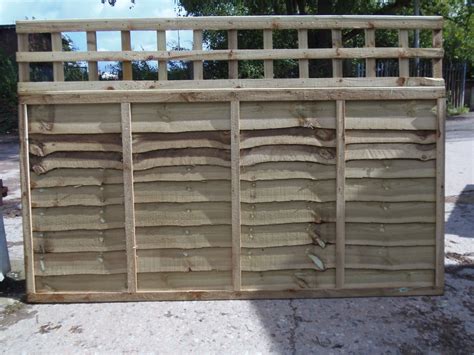 waney trellis top panels