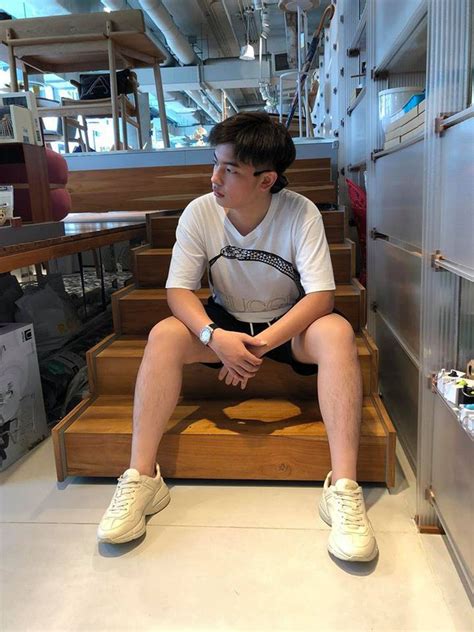 Club bạn trai hot girl Việt Toàn những gương mặt điển trai giàu có và cuộc sống ngập tràn đồ hiệu