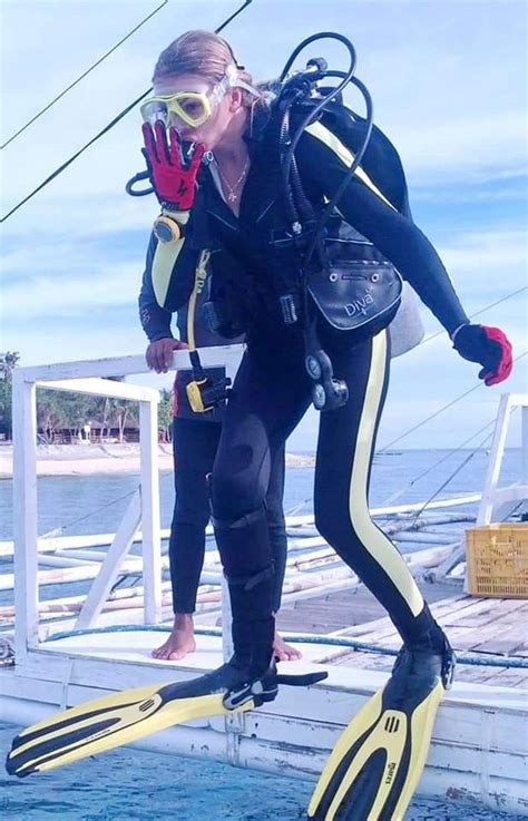 Pin By Darwin On Lycra Dive Skin Woman Scuba Girl Wetsuit Diving