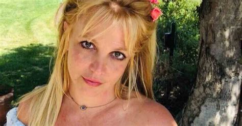 Pai De Britney Spears Concorda Em Abandonar Tutela Da Cantora