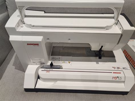 Janome MC15000 Memory Craft Horizon 15000 Sewing Embroidery Machine