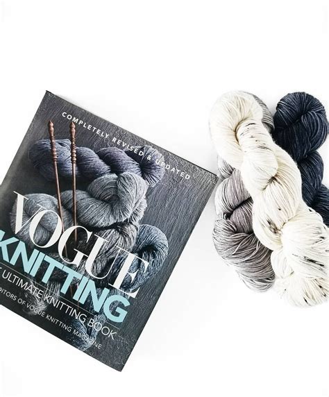 Vogue Knitting Minimalist Contrast Yarn Photos