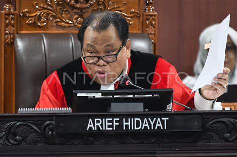 MK Sidangkan Total 297 PHPU Pileg 2024 ANTARA Foto