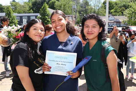 Certified Nurse Aide Scholars Participate In Traditional Pin Ceremony