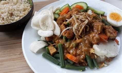 Heerlijke Balinese Gado Gado Met Zelfgemaakte Pindasaus Lekker Eten