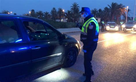 La Polic A Local Intercepta A Un Menor Por Conducir Un Veh Culo A Gran