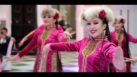Уйгурский танец Инкарим астана - YouTube Music