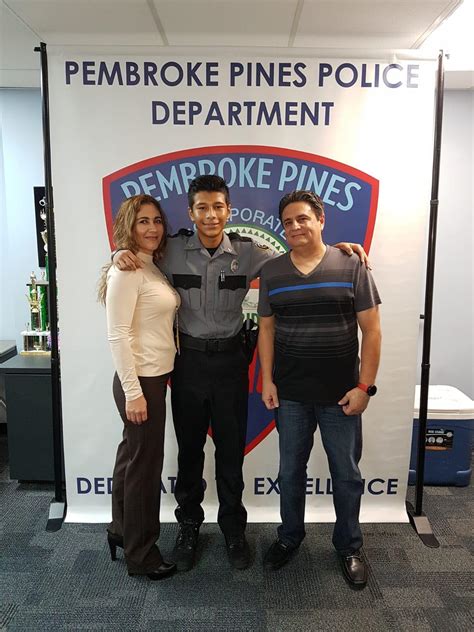 Citizens are praising the pembroke pines police department pembroke pines fl 22