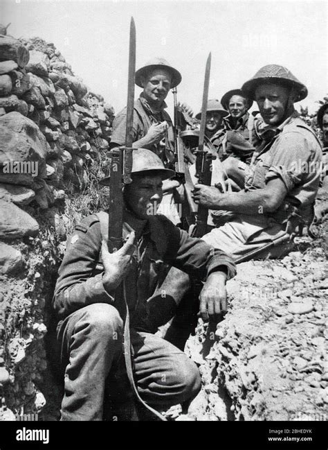 Scottish Troops In Second World War British Troops In Crete Stock