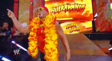 Hulk Hogan Returns To Wwe Monday Night Raw Artofit