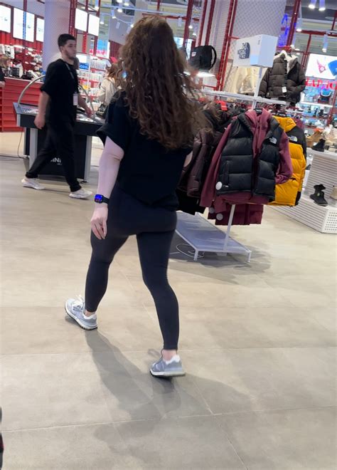 Cute Staffs With Tight Ass VPL OC W GIFs Spandex Leggings Yoga Pants Forum