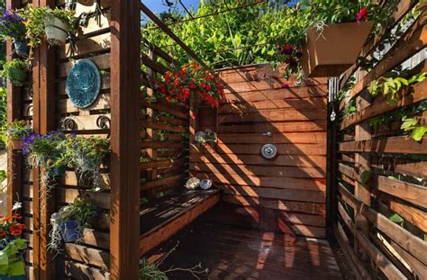 21 Best Outdoor Shower Ideas That Will Leave You Feeling Refreshed