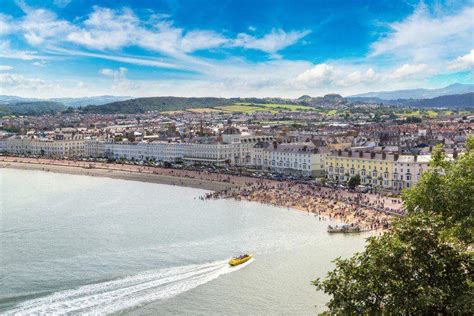 Llandudno beach photo - Llandudno.com