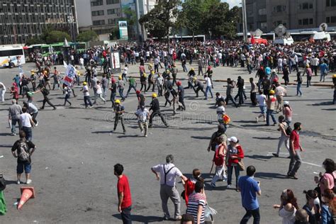 Taksim Park Protest editorial stock photo. Image of istanbul - 31386198