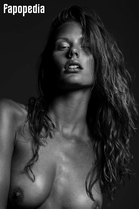Marlijn Hoek Nude Leaks Photo 184876 Fapopedia