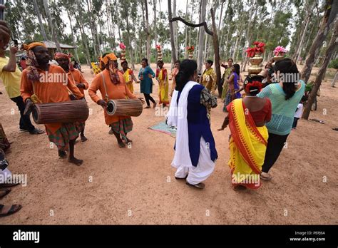 Santhal Dance High Resolution Stock Photography and Images - Alamy