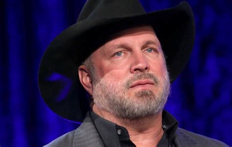 Garth Brooks Net Worth, Salary and Earning 2021 - Latestnetworth.com