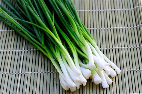 Best Leek Substitutes For Cooking Updated