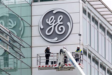 Why is GE Aerospace’s stock down today? GE Vernova spinoff