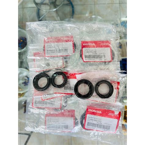 ซีลน้ำมันซ้าย/ขวา+ซีลกันฝุ่นซ้าย/ขวาHONDAแท้ | Shopee Thailand