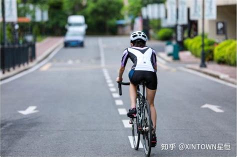 骑公路车穿骑行服和骑行裤的优点一次看XINTOWN带你了解一下 知乎