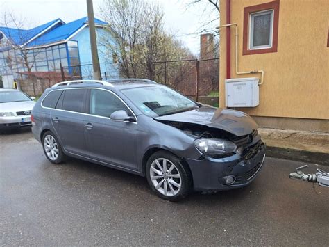 Dezmembrez Vw Golf Vi Variant 1 6 Tdi Cayc 105 Cai 2011 Slatina • Olx Ro