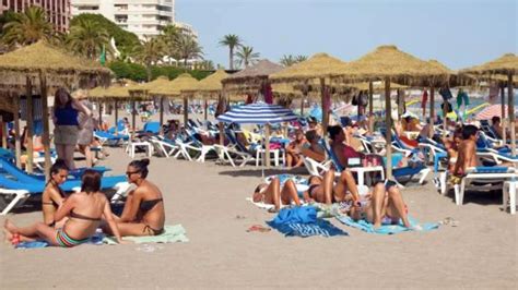 Caídas Generalizadas Del Turismo En Europa En Verano Pero En España