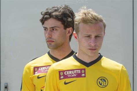 Homofobia E Futebol Filme Que Aborda Romance Gay Entre Dois Jogadores Estreia No Globoplay