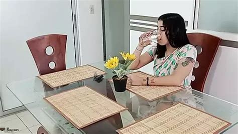 Sch Ne Latina Wird Von Der Geilen Liam Angeheuert Um Ihre Muschi Zu Ficken Und Sie Mit Milch Zu