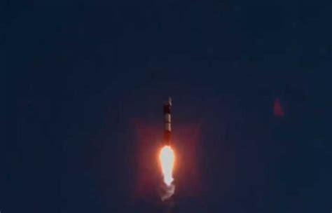 Firefly Aerospace's first Alpha rocket explodes during launch debut ...