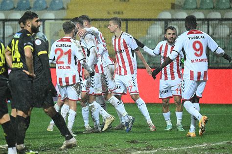 İstanbulspor ile Samsunspor 1 1 berabere kaldı