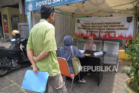 Melihat Layanan Posko Aduan Penonaktifan Nik Jakarta Republika Online