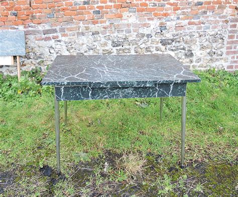 Ancienne Table à Rallonge en Formica Marbrée Vintage French Finds