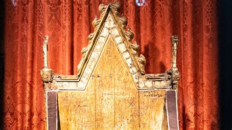 Couronnement de Charles III: comment le trône fait peau neuve avant le ...