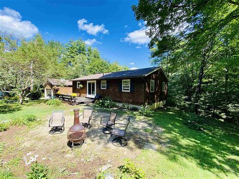 2092 Jericho Street White River Junction Vt 05001 Zillow