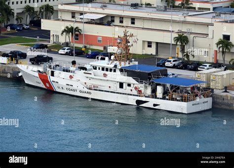 Miami Usa December 22 2018 Us Coast Guard Cutter Awaits Next